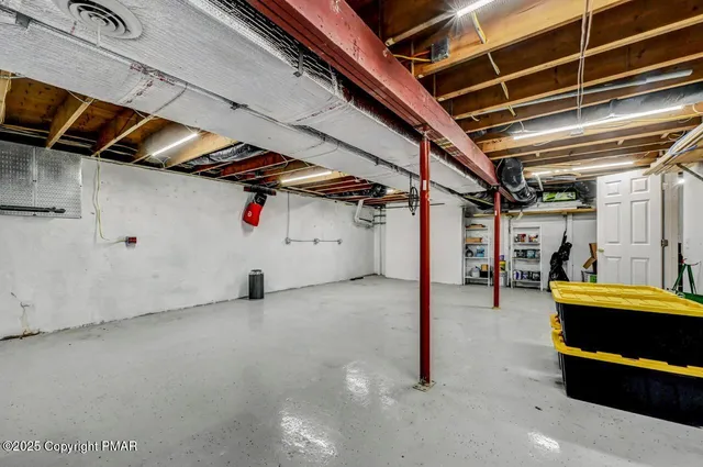 $419,900 | 111 Elm Drive, Blakeslee, PA 18610