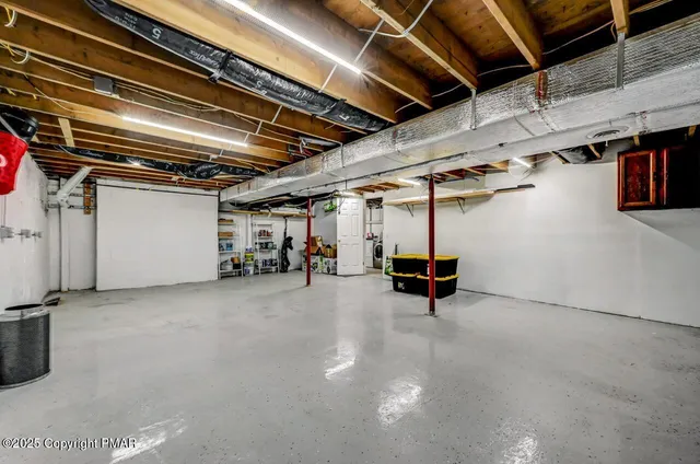 $419,900 | 111 Elm Drive, Blakeslee, PA 18610