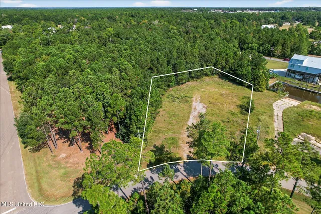 $49,900 | 2466 Kanoa Way, Diamondhead, MS 39525