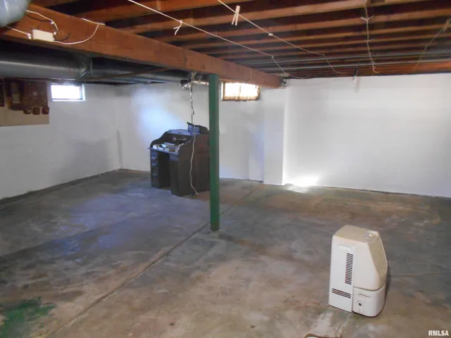 $57,000 | 1091 North Jackson Street, Bushnell, IL 61422