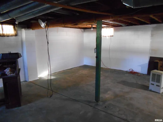 $57,000 | 1091 North Jackson Street, Bushnell, IL 61422