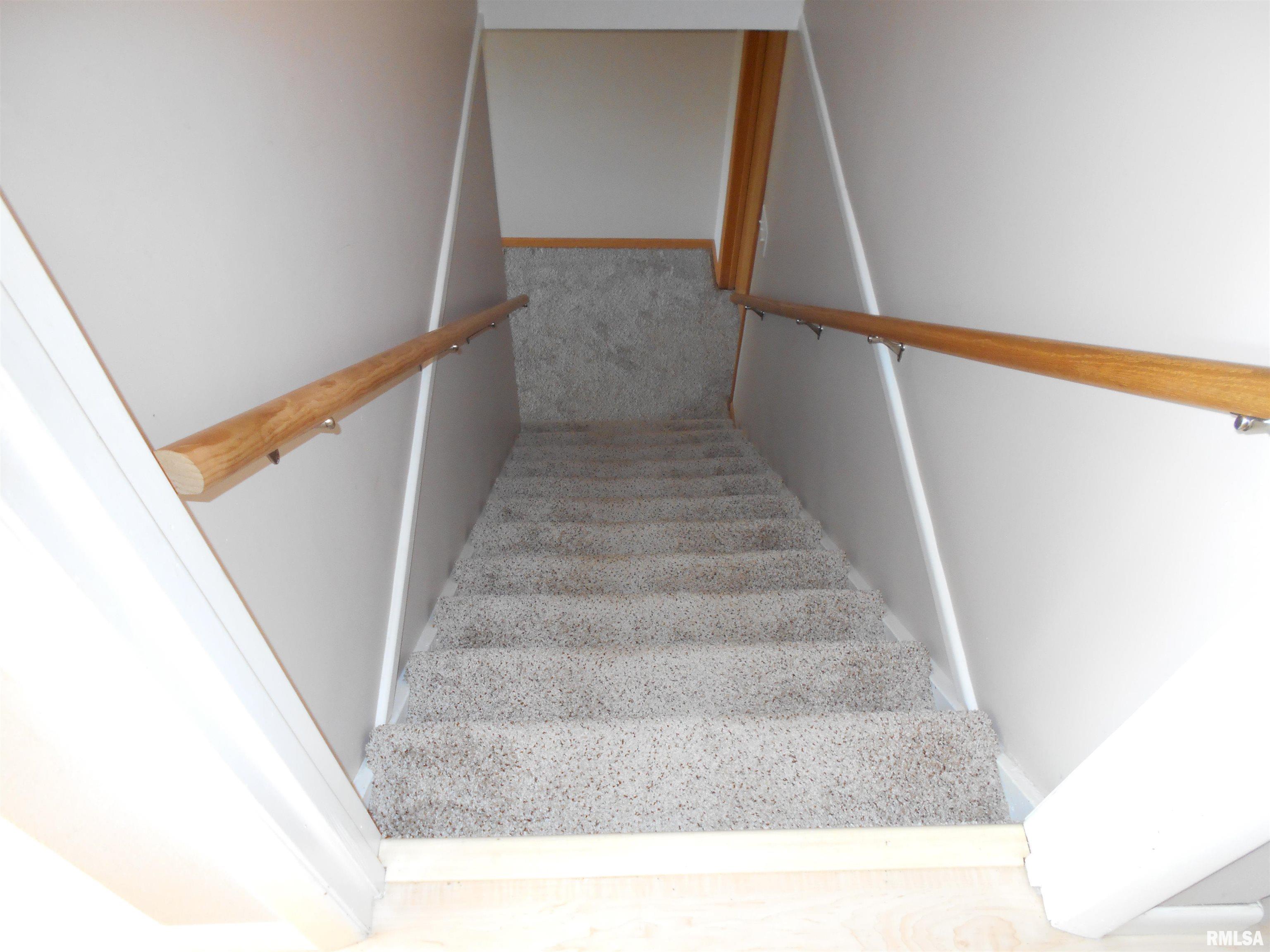 1091 North Jackson Street Bushnell, IL 61422 - Photo 10 of 16