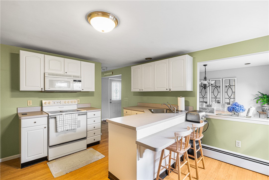 300 Kingstown Road Narragansett, RI 02882 - Photo 9 of 29