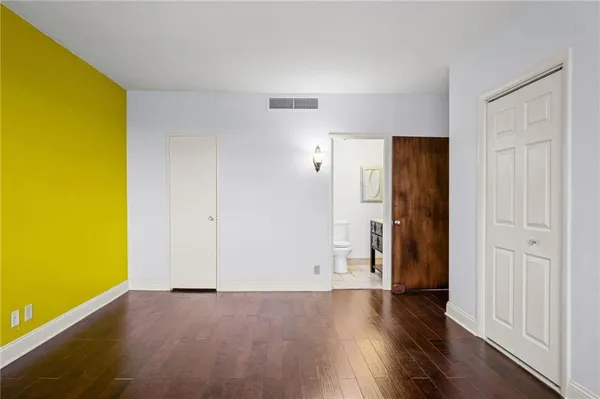 $220,000 | 333 West Meyer Boulevard, Unit 1215, Kansas City, MO 64113