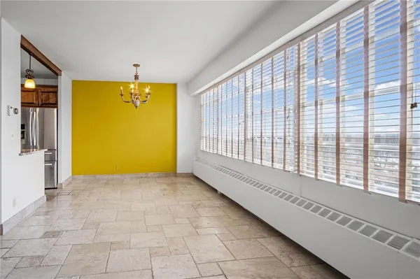 $220,000 | 333 West Meyer Boulevard, Unit 1215, Kansas City, MO 64113