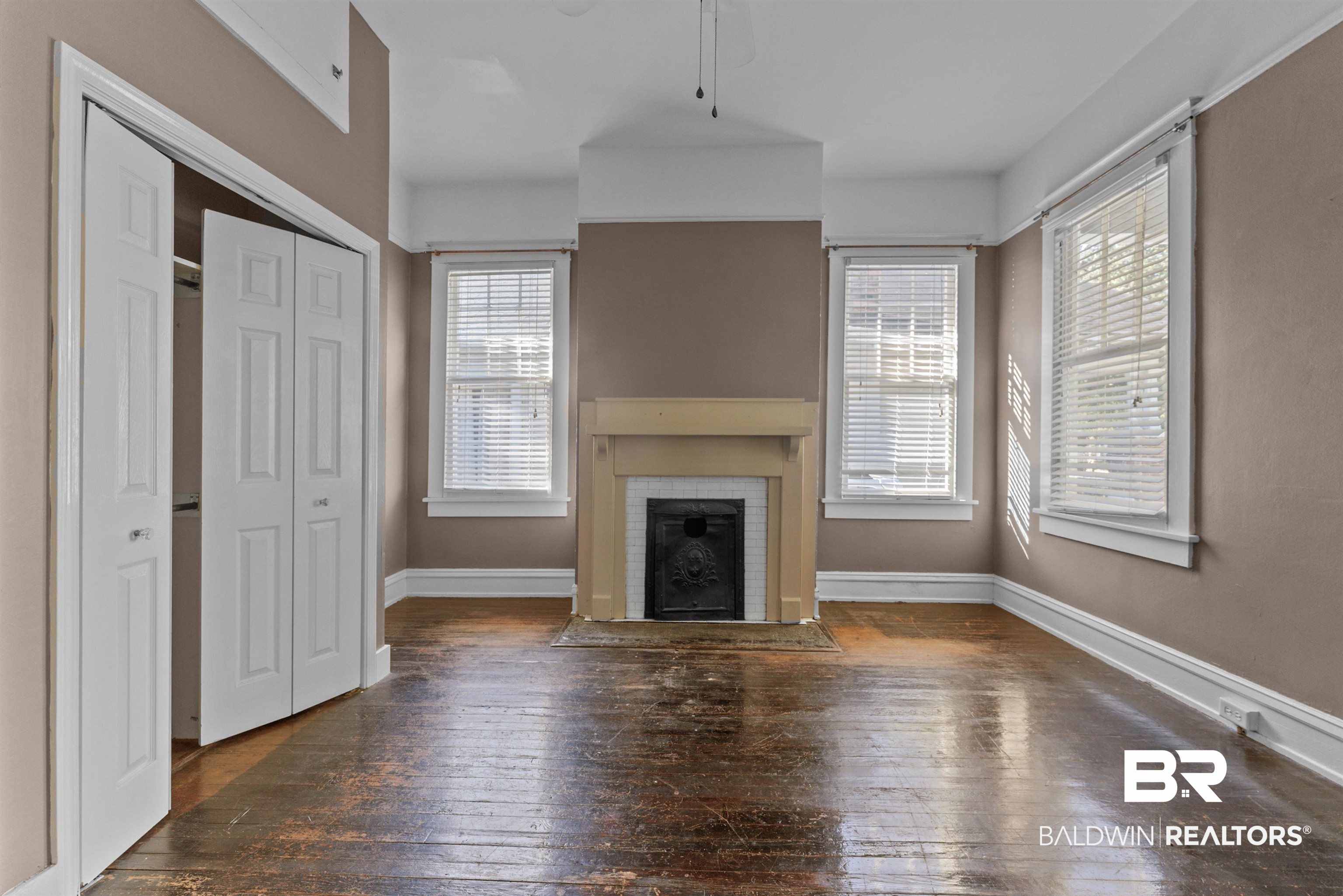 21 Houston Street Mobile, AL 36606 - Photo 15 of 38