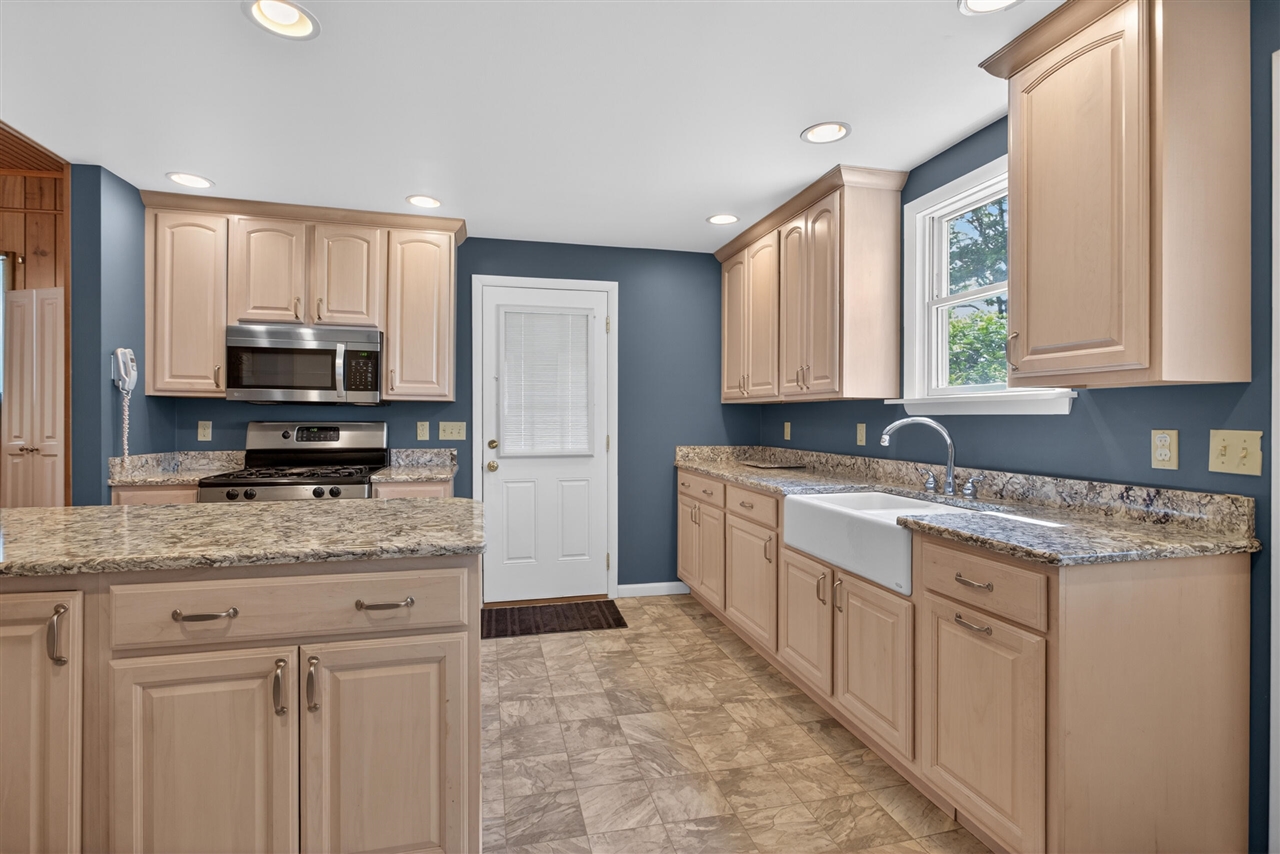 709 Detroit Street Jackson, MI 49201 - Photo 20 of 38