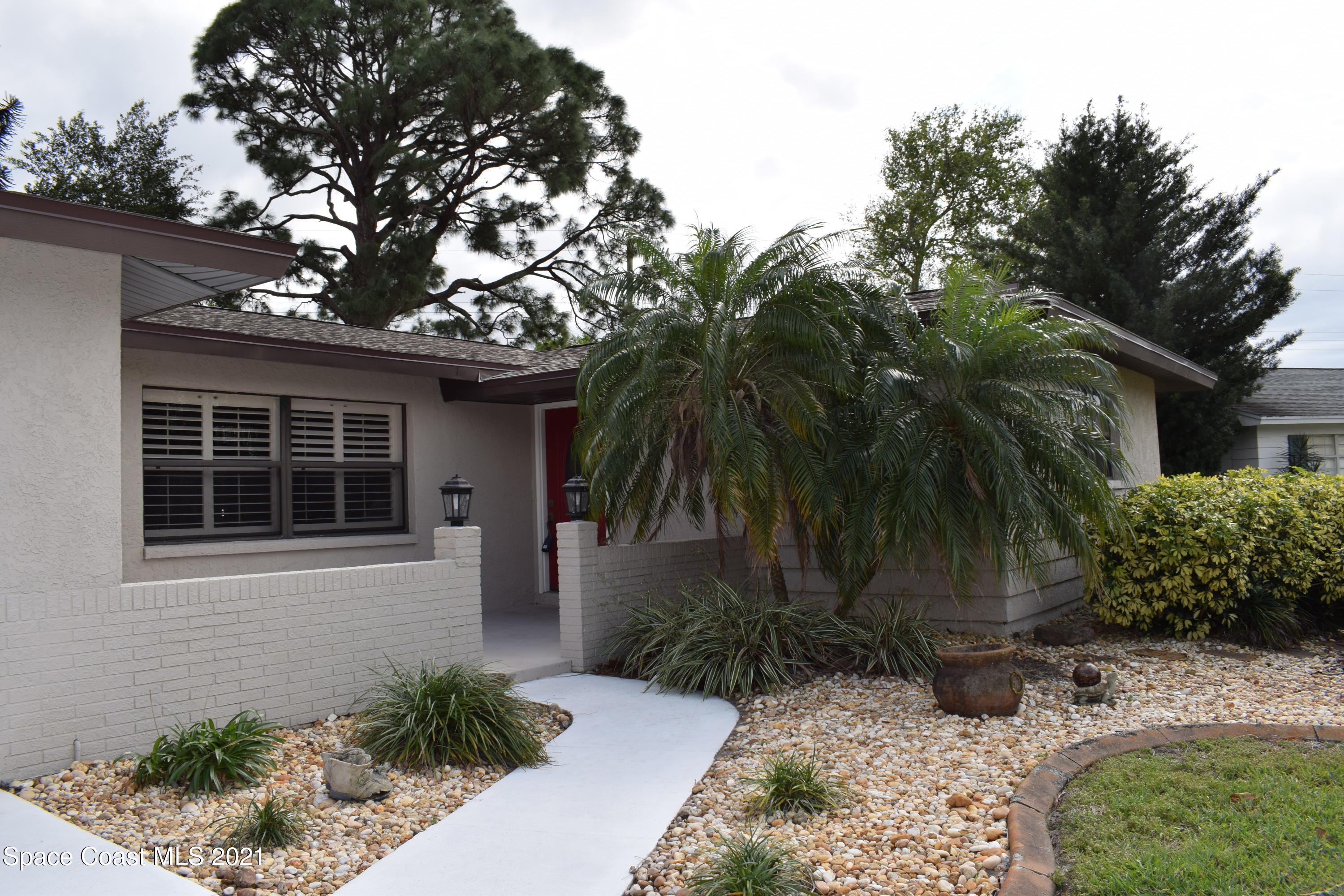 895 Jefferson Road Rockledge, FL 32955 - Photo 2 of 24 DSC_0830