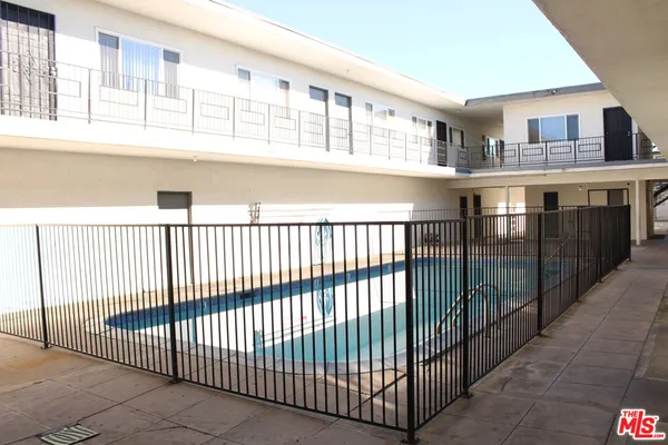 $1,500 | 115 North Oak Street, Unit 28, Inglewood, CA 90301
