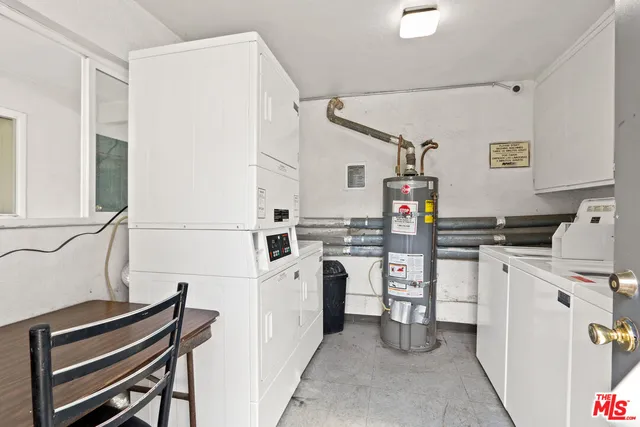 $1,595 | 115 North Oak Street, Unit 28, Inglewood, CA 90301