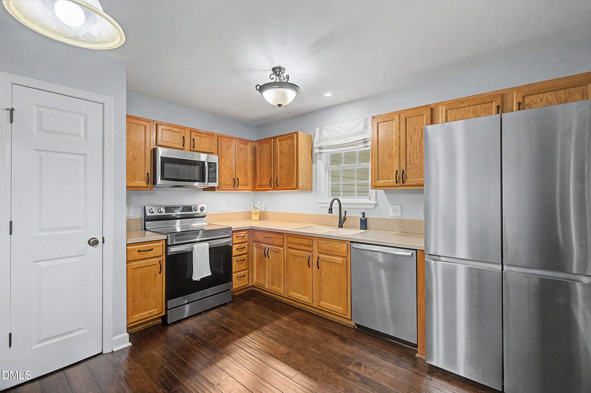 3833 Lodgepole Lane Raleigh, NC 27616 - Photo 14 of 49 Lodgepole009