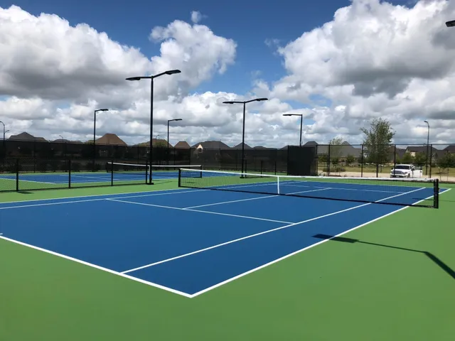 a view of a tennis court