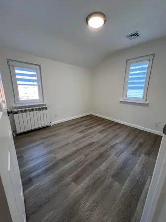 $2,550 | 35 MacArthur Avenue, Unit 2, Hasbrouck Heights, NJ 07604