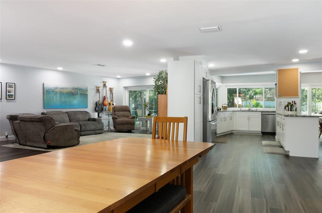 1467 Ridge Top Way Clearwater, FL 33765 - Photo 12 of 41