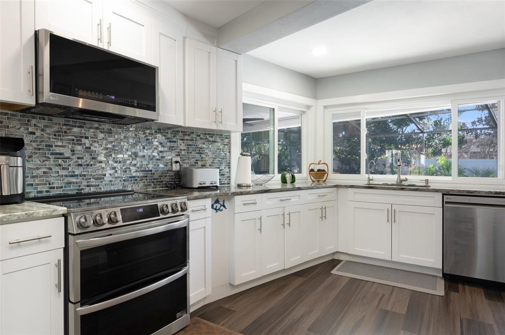 1467 Ridge Top Way Clearwater, FL 33765 - Photo 15 of 41