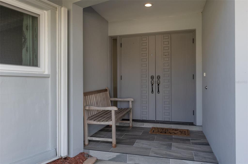 1467 Ridge Top Way Clearwater, FL 33765 - Photo 5 of 41