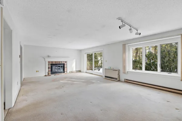 $512,000 | 22 Oakwood Lane, Unit 22, Kennebunk, ME 04043