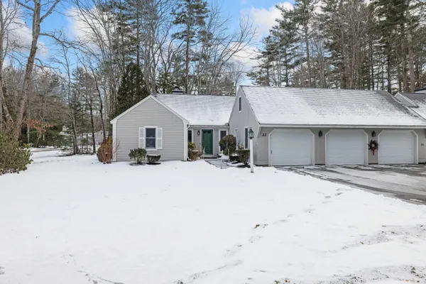 $512,000 | 22 Oakwood Lane, Unit 22, Kennebunk, ME 04043