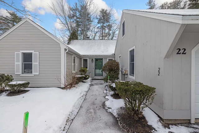 $512,000 | 22 Oakwood Lane, Unit 22, Kennebunk, ME 04043