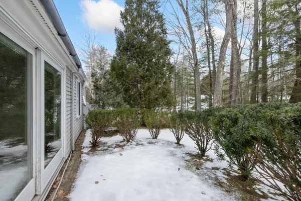 $512,000 | 22 Oakwood Lane, Unit 22, Kennebunk, ME 04043