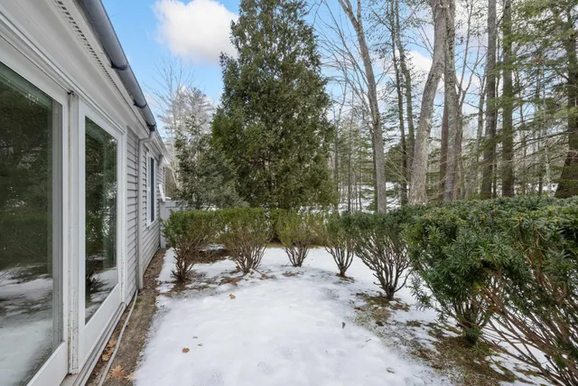 $512,000 | 22 Oakwood Lane, Unit 22, Kennebunk, ME 04043