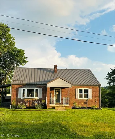 $329,900 | 5966 Fairdale Drive, Cambridge, OH 43725