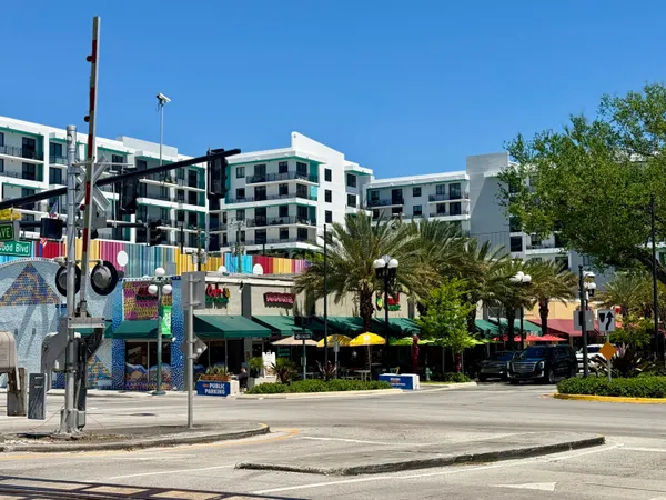 $2,100 | 140 South Dixie Highway, Unit 905, Hollywood, FL 33020