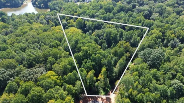 $289,000 | 731 Labrador Lane, Winston-Salem, NC 27106