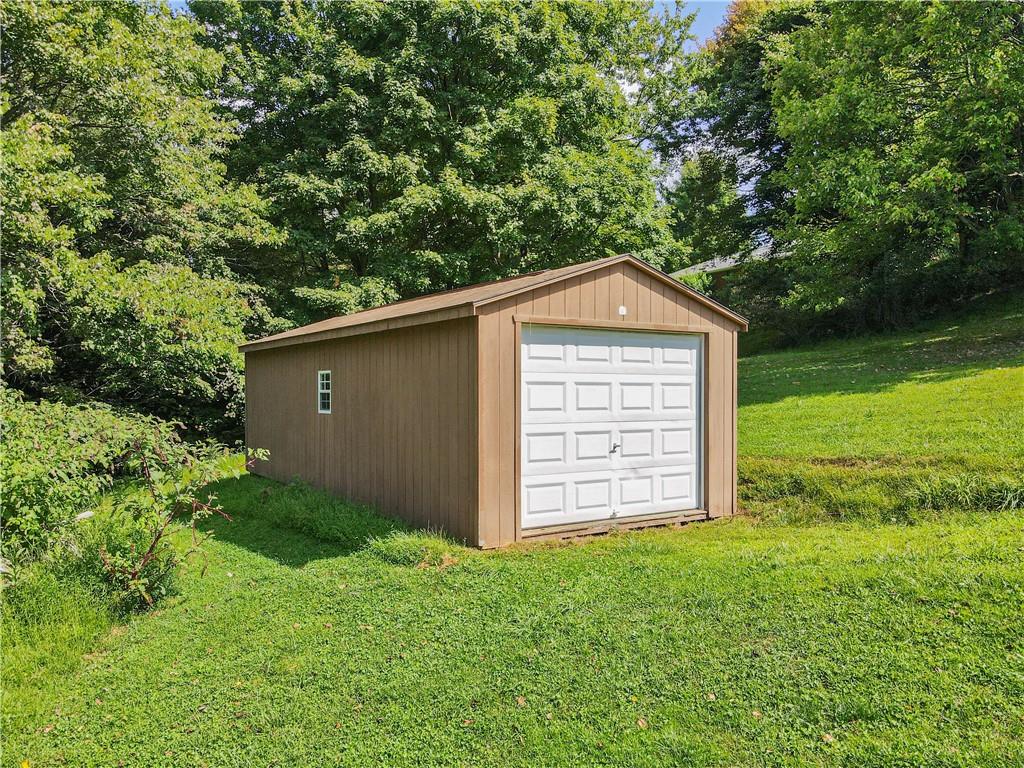 549 Paris Colliers Road Burgettstown, PA 15021 - Photo 8 of 33 Gallery Image 8