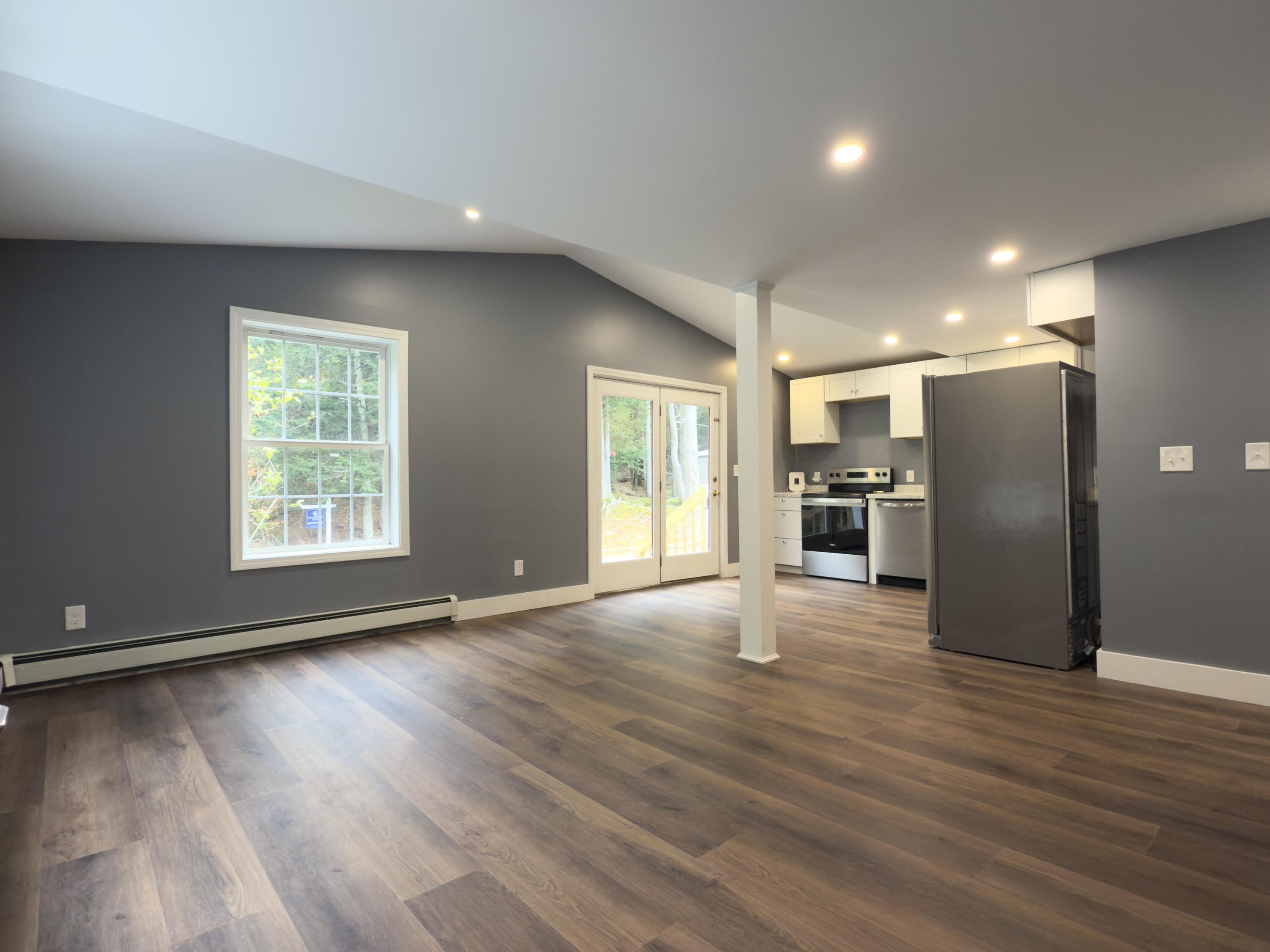 19 Moss Road Windham, ME 04062 - Photo 7 of 48 IMG_6516 2