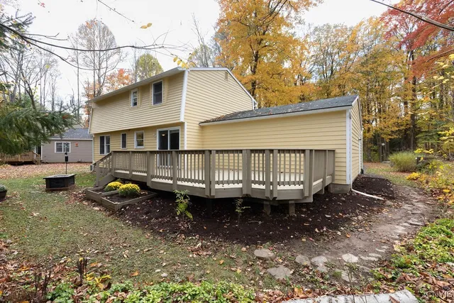 $304,900 | 3195 Fields End Drive, Lysander, NY 13027