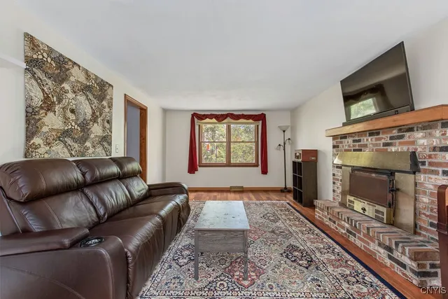 $304,900 | 3195 Fields End Drive, Lysander, NY 13027