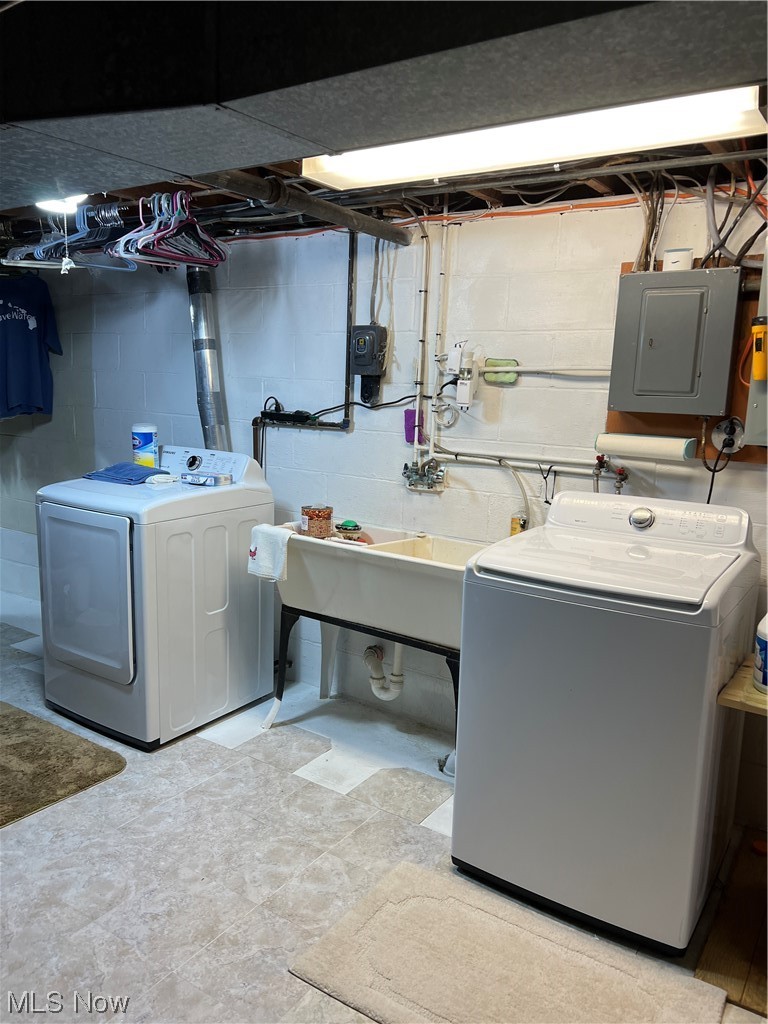 3130 Lake Road West Ashtabula, OH 44004 - Photo 28 of 35 Lower level laundry