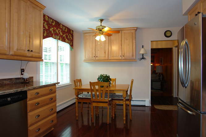 3318 Windsor Road Roanoke, VA 24018 - Photo 18 of 33 Kitchen