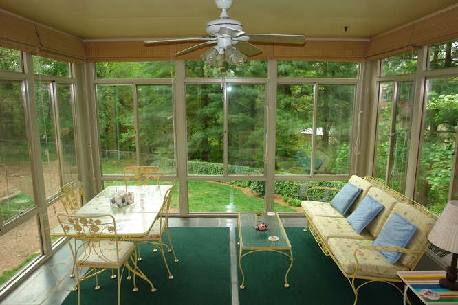 3318 Windsor Road Roanoke, VA 24018 - Photo 31 of 33 Sunroom
