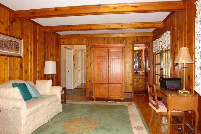3318 Windsor Road Roanoke, VA 24018 - Photo 9 of 33 Den