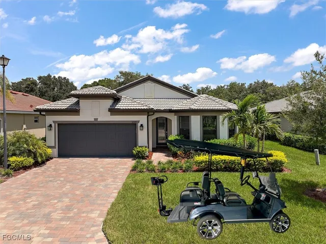 $359,900 | 16569 Windsor Way, Alva, FL 33920