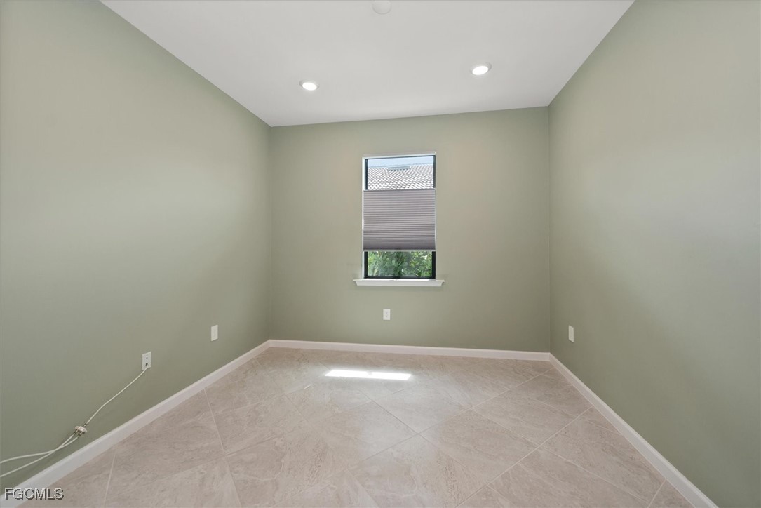 16569 Windsor Way Alva, FL 33920 - Photo 18 of 33