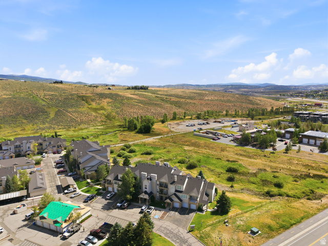 900 Bitner Road, Unit P17 Park City, UT 84098 - Photo 40 of 45 Expansive landscape surrounding a multi-building residential complex
