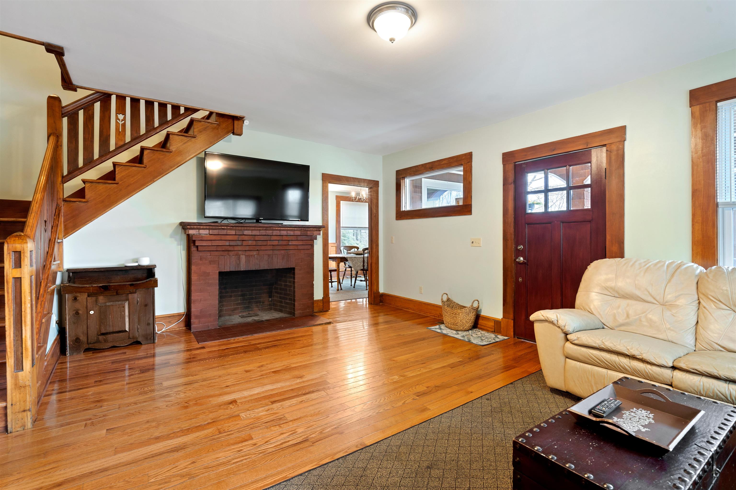 8 Weeks Street Plymouth, NH 03264 - Photo 9 of 34