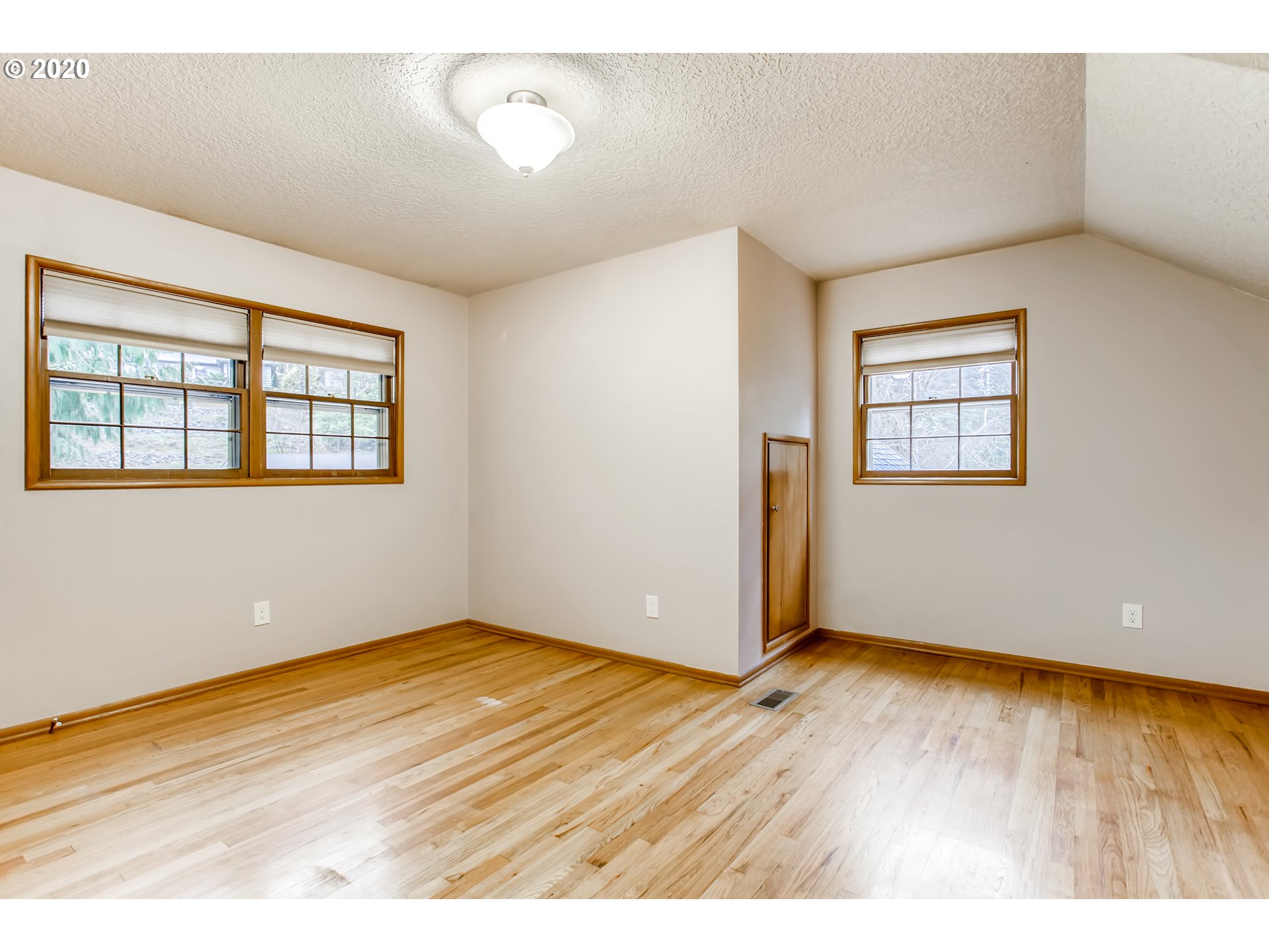 1100 Southwest Cheltenham Street Portland, OR 97239 - Photo 21 of 32 Gallery Image 21