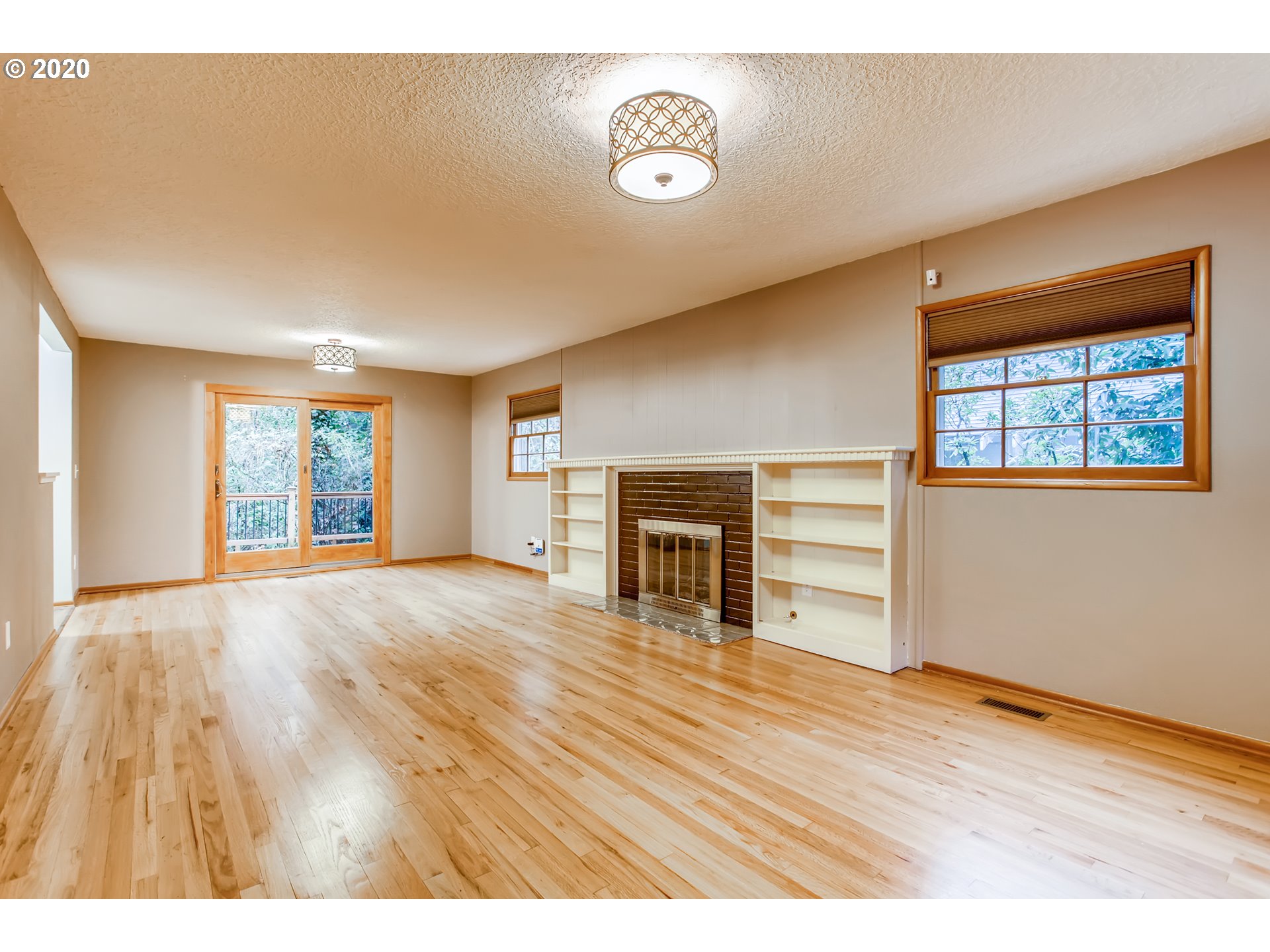 1100 Southwest Cheltenham Street Portland, OR 97239 - Photo 5 of 32 Gallery Image 5