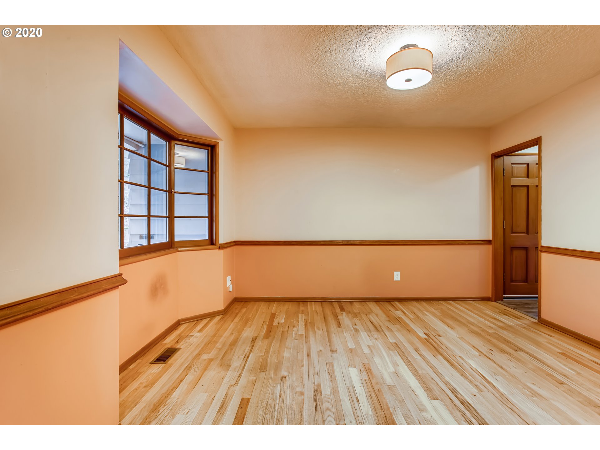 1100 Southwest Cheltenham Street Portland, OR 97239 - Photo 8 of 32 Gallery Image 8