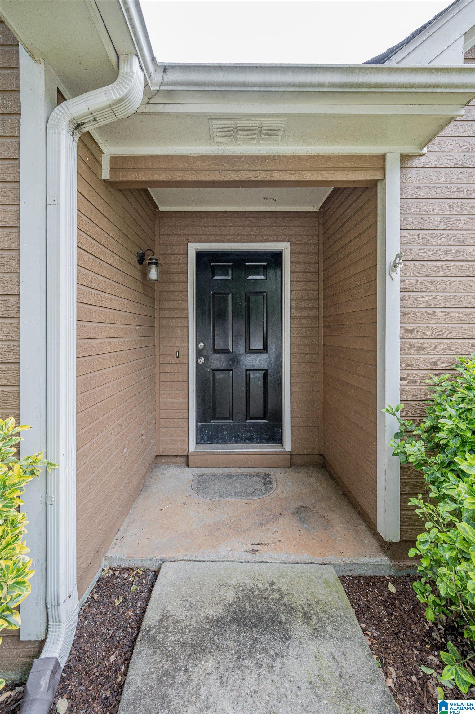 137 Cambridge Pointe Circle Alabaster, AL 35007 - Photo 4 of 33