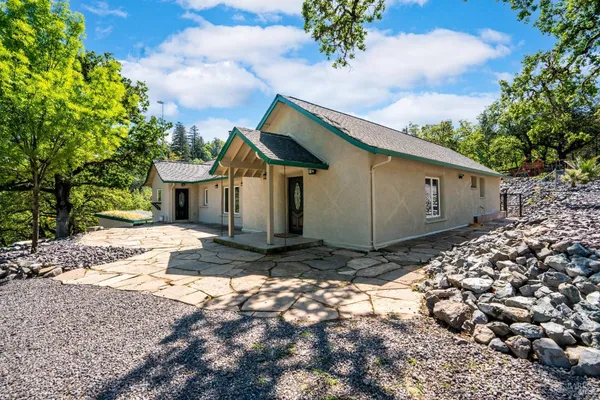 $1,495,000 | 5510-5500 Parducci Road, Ukiah, CA 95482