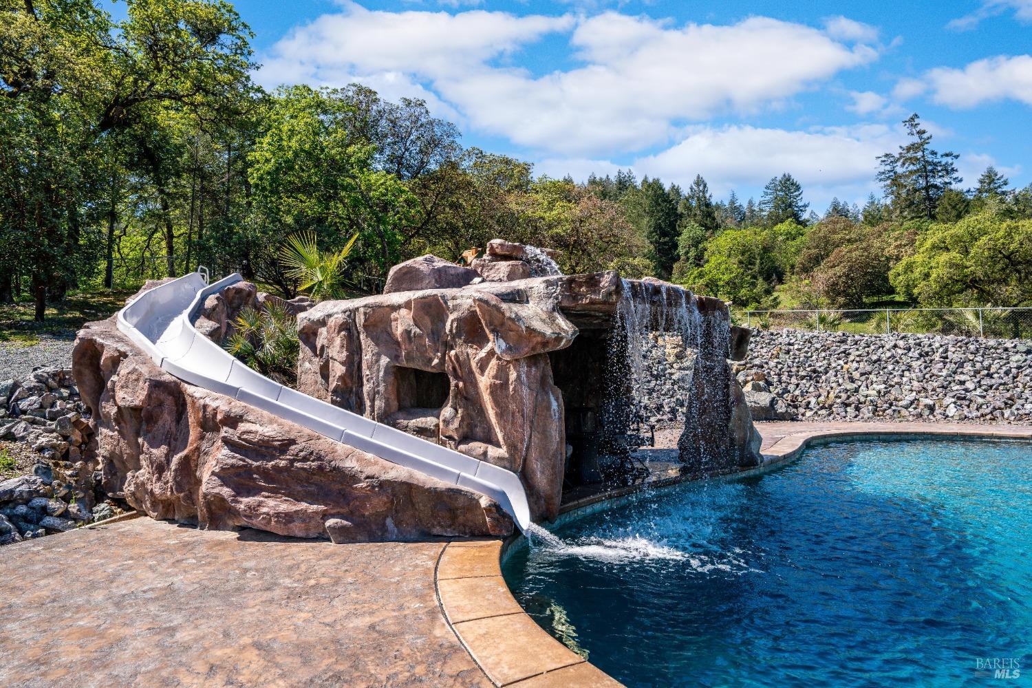 5510-5500 Parducci Road Ukiah, CA 95482 - Photo 31 of 91 Photo from 2022