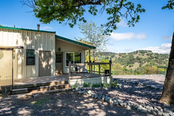 $1,495,000 | 5510-5500 Parducci Road, Ukiah, CA 95482