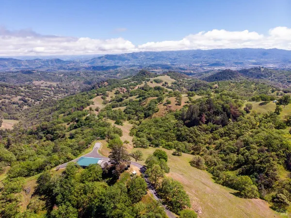 $1,495,000 | 5510-5500 Parducci Road, Ukiah, CA 95482
