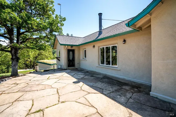 $1,495,000 | 5510-5500 Parducci Road, Ukiah, CA 95482