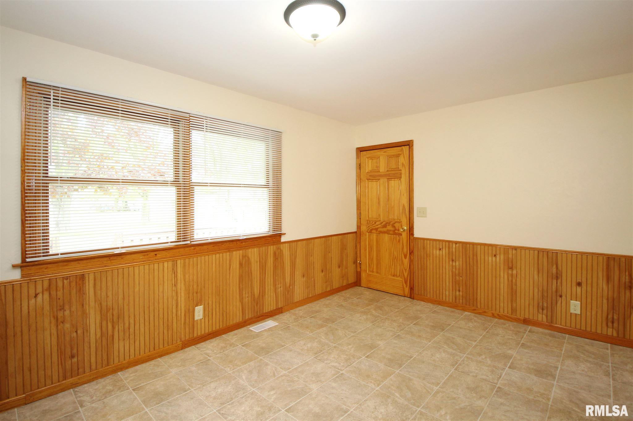 703 Briargate Road Washington, IL 61571 - Photo 11 of 41 Gallery Image 11